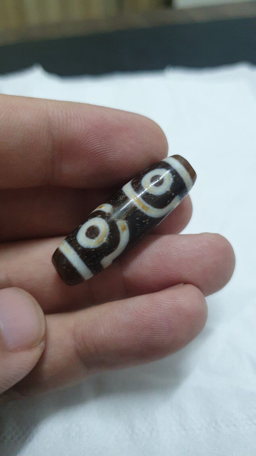 Vintage Old Himalayan Indo Tibetan 3 Eyes Agate Beads Unique pattern