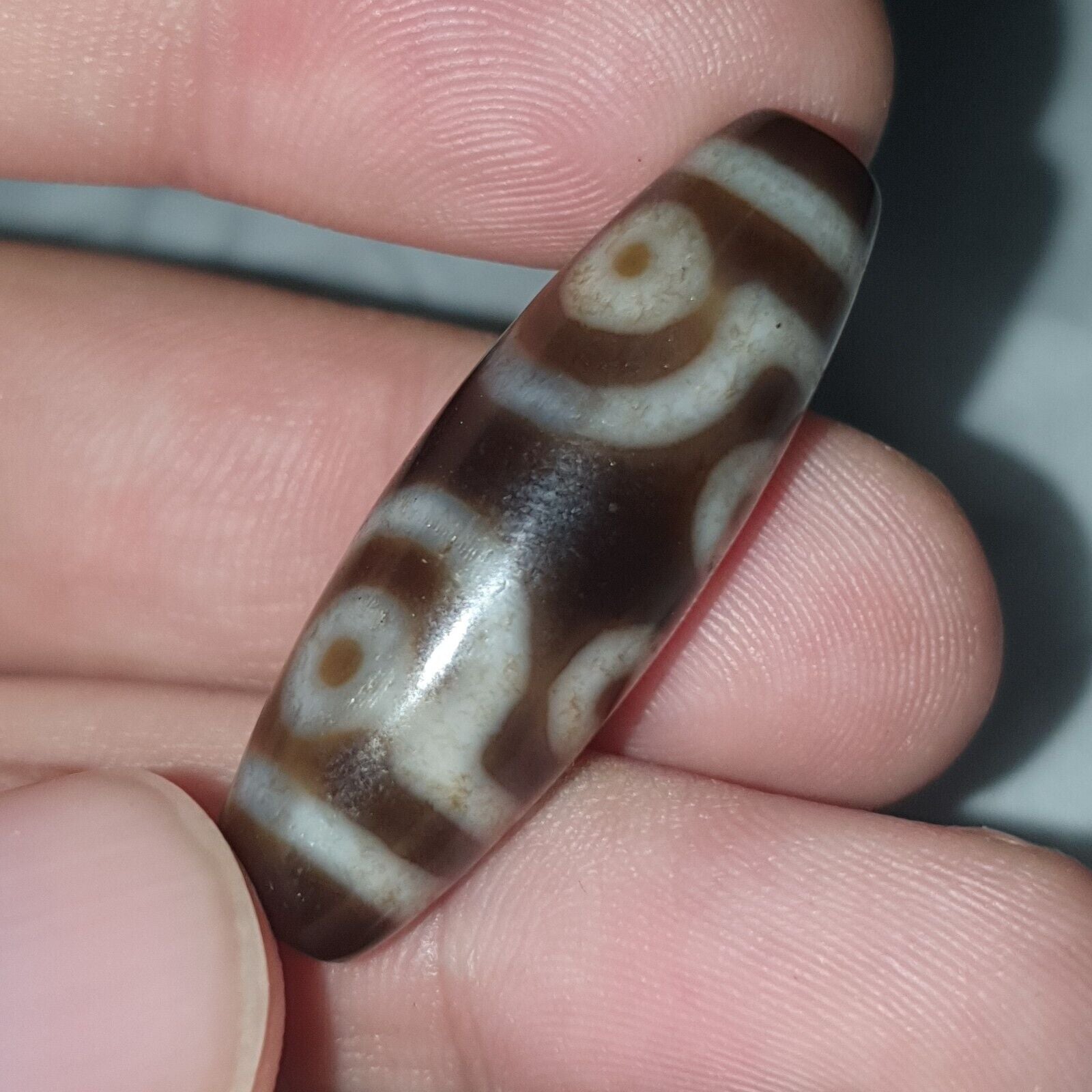Vintage Old Himalayan Indo Tibetan 7 Eyes Agate Beads Unique pattern