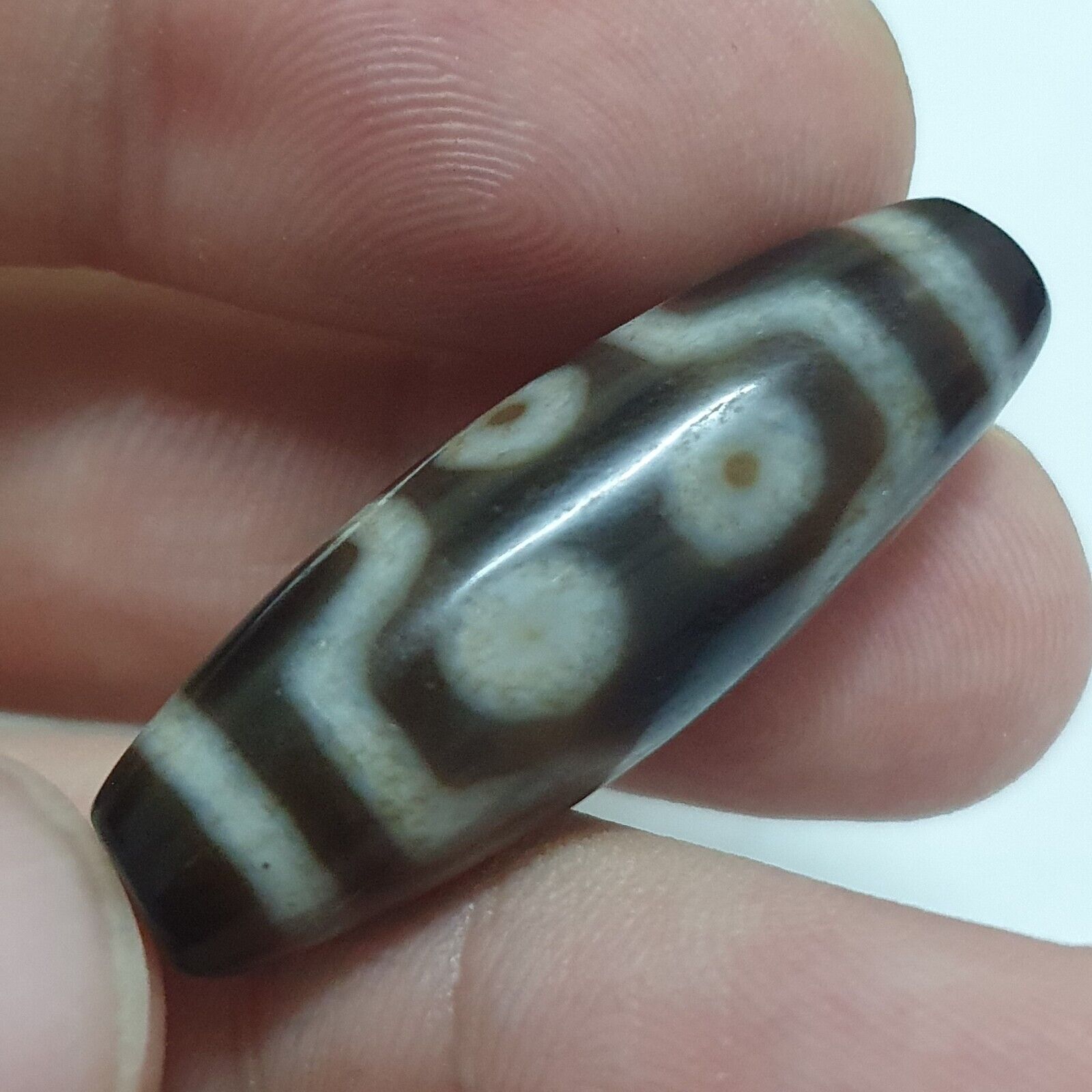 Vintage Old Himalayan Indo Tibetan 7 Eyes Agate Beads Unique pattern